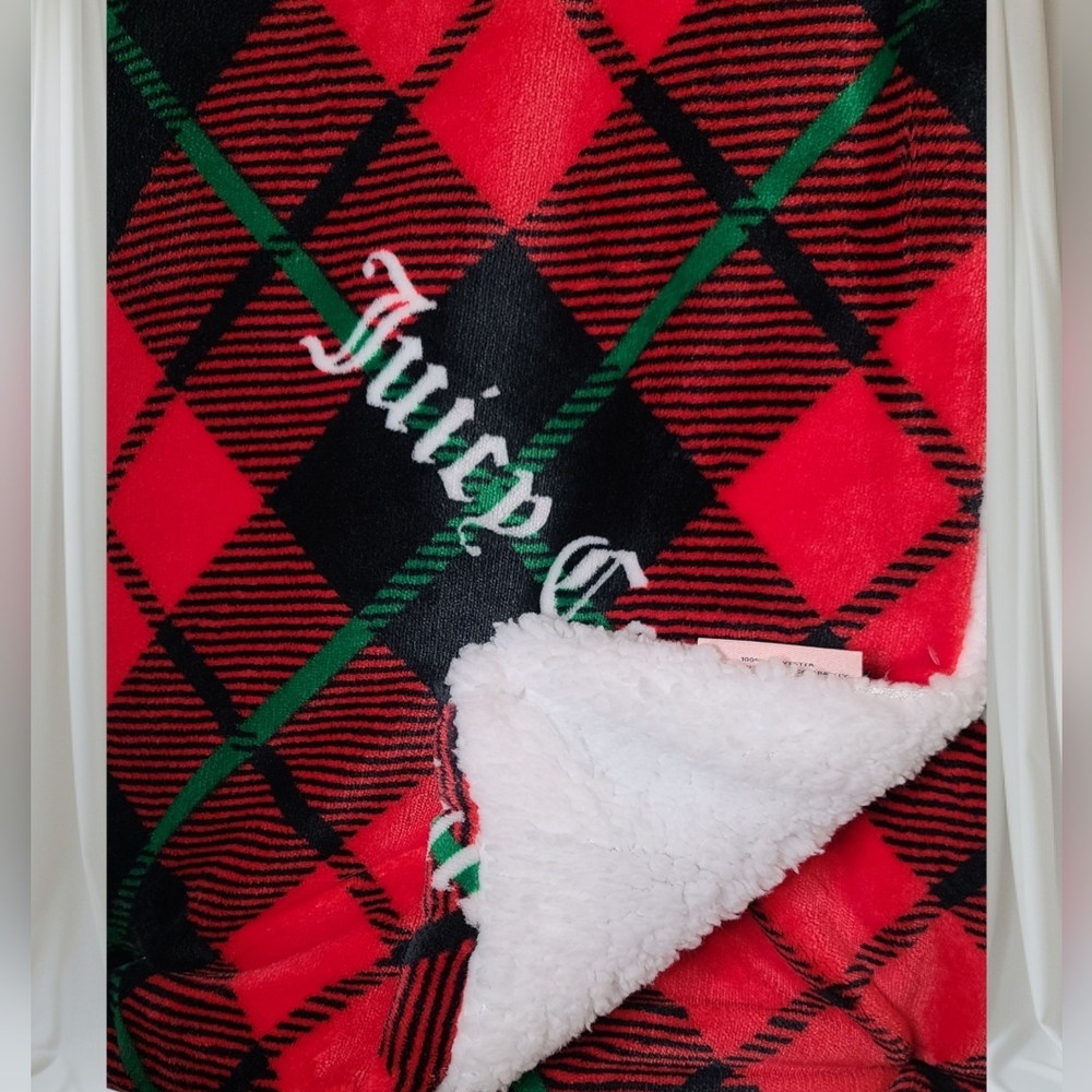 NEW JC Juicy Couture Plaid Sherpa Throw Blanket NWT